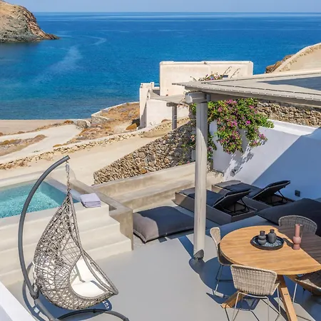 Sea Rock & Sky Private Mykonos 公寓式酒店 4*