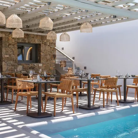 Sea Rock & Sky Private Mykonos 公寓式酒店 4*