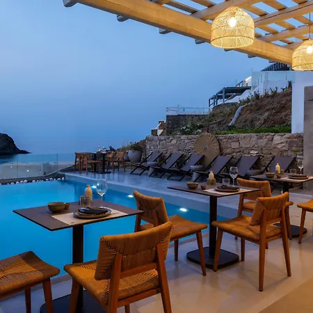 Sea Rock & Sky Private Mykonos 公寓式酒店