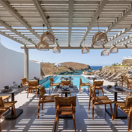 Sea Rock & Sky Private Mykonos Aparthotel 4*