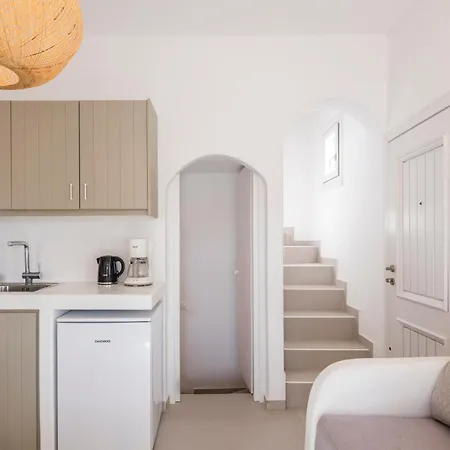 Sea Rock & Sky Private Mykonos Ξενοδοχείο με διαμερίσματα 4*